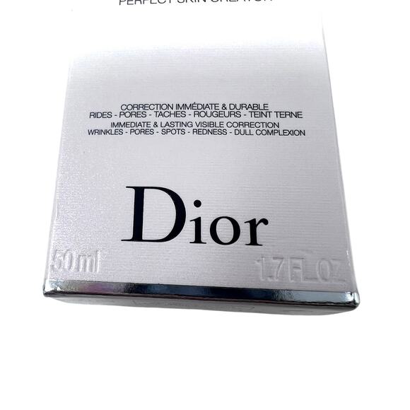 Dior Capture Skincare Bundle Capture Totale & One Essential - Picture 8 of 11